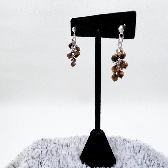 NWOT - Silver Tone Cats Eye Cluster Post Earrings - Picture 2 of 5